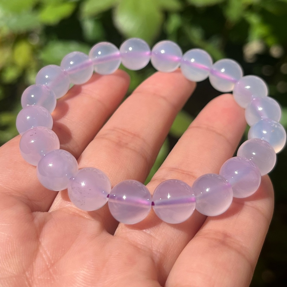 10mm stretchable‎ purple chalcedony bracelet